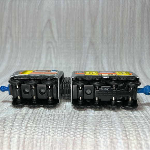 2010 Emery Chuggington Die-cast Metal Train - Picture 7 of 8